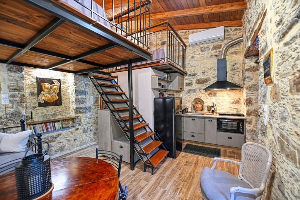Pefkopetro Loft Villa Ханя Екстериор снимка